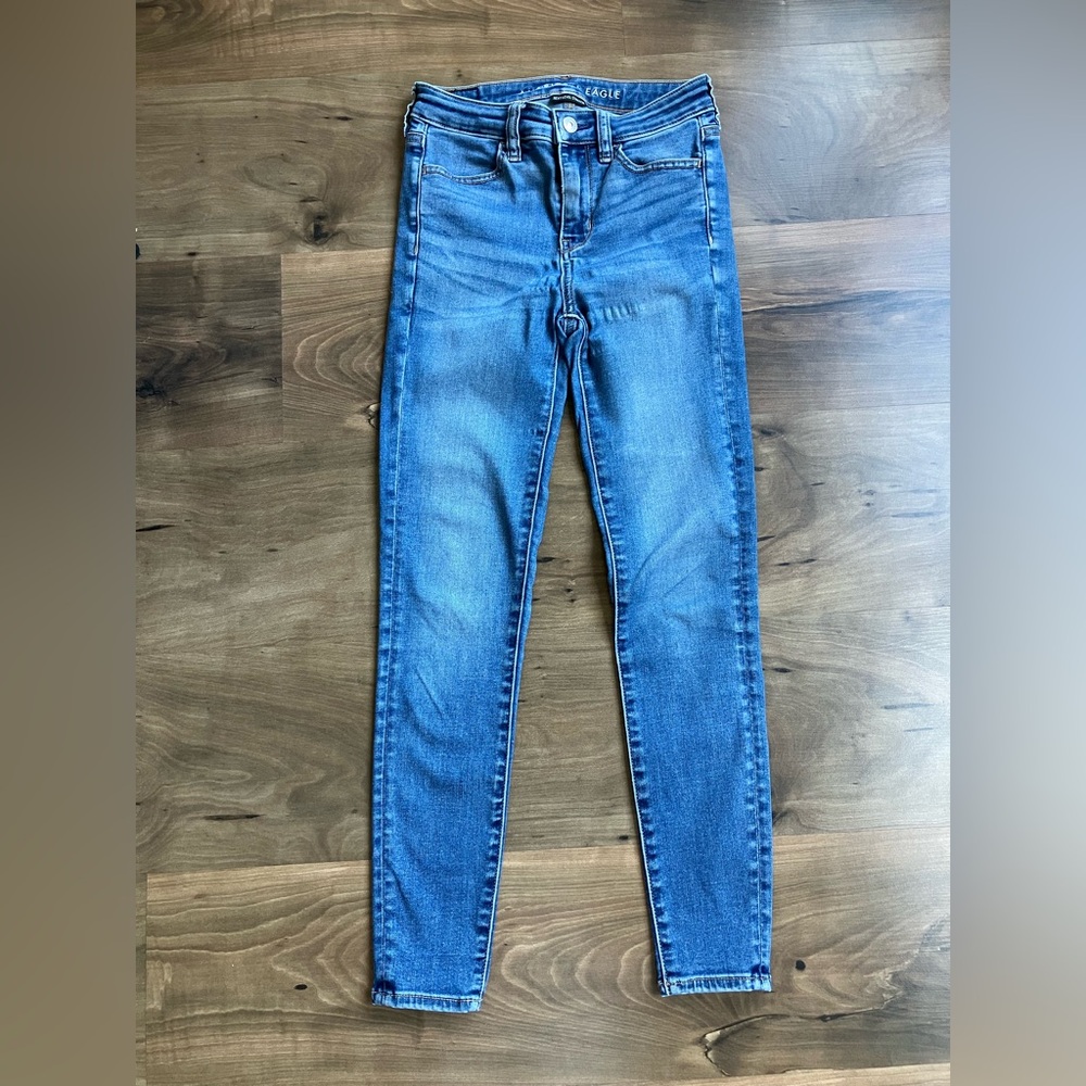 American Eagle Hi-rise Jeans